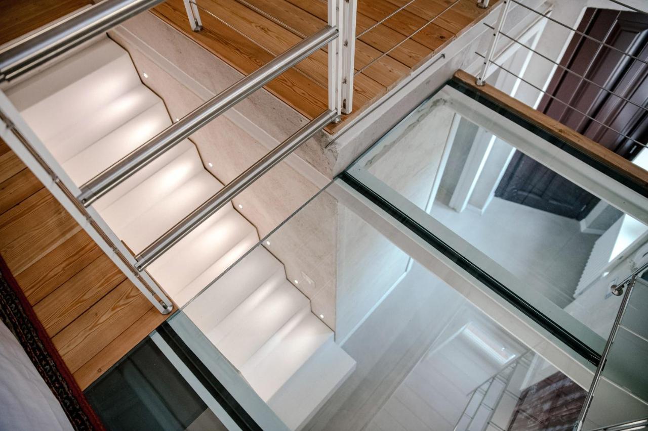 House Of Glass Cathedral View - The House Of Travelers โกโม ภายนอก รูปภาพ